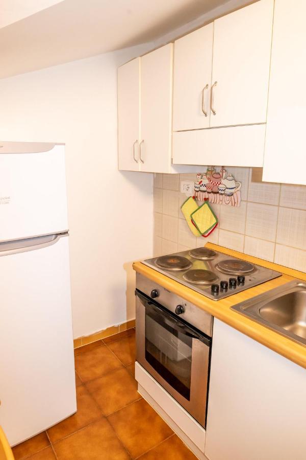 ヴァラッツェCasa Alejandroアパートメント エクステリア 写真